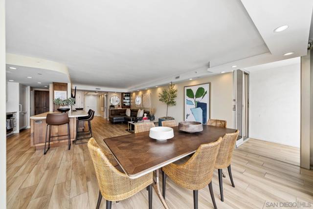 1780 Avenida Del Mundo, Coronado CA: https://media.crmls.org/mediaz/f179158d-ad07-4429-95e9-9672a6287561.jpg