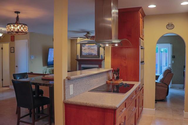 4410 Charger Boulevard, San Diego CA: https://media.crmls.org/mediaz/f179a972-69dd-490f-b505-cdf9e1e4707a.jpg