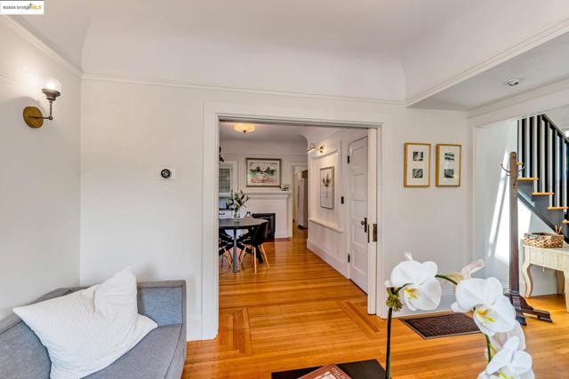 6108 Hillegass Ave, Oakland CA: https://media.crmls.org/mediaz/f17a2b30-321b-4d08-b084-16b44f8b6a2c.jpg