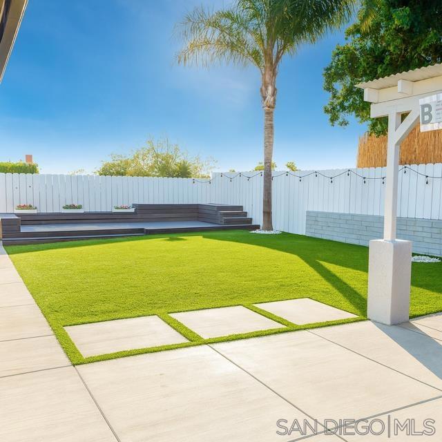 4838 Mount Saint Helens Dr, San Diego CA: https://media.crmls.org/mediaz/f17a39fa-0e4d-4892-8dbb-d9298593b87b.jpg
