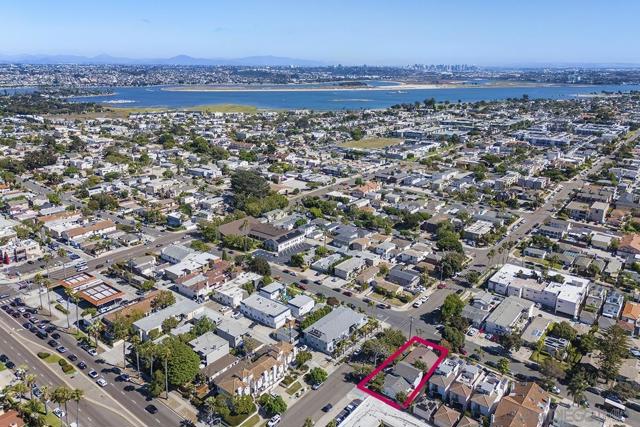 4316 Haines St, San Diego CA: https://media.crmls.org/mediaz/f17a4275-f1a8-40b4-a474-fef93bd5cac9.jpg