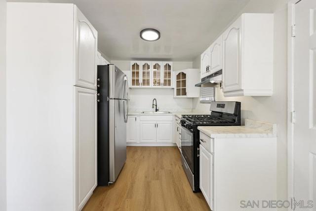 415 417 E 26th Street, National City CA: https://media.crmls.org/mediaz/f17aa70d-cc58-470c-bf4c-3d75e9a885f5.jpg