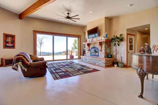 30005 Summit Road, Los Gatos CA: https://media.crmls.org/mediaz/f17aafc8-fe60-4c11-b7b0-c5dd327d76e1.jpg