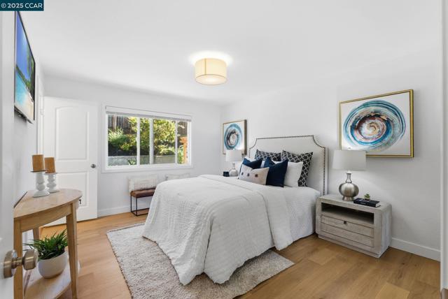 198 Pulido Rd, Danville CA: https://media.crmls.org/mediaz/f17be5ed-e40f-44cd-aa7f-72cea68c4127.jpg