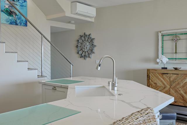Detail Gallery Image 16 of 57 For 1609 Glorietta Bld, Coronado,  CA 92118 - 2 Beds | 2 Baths