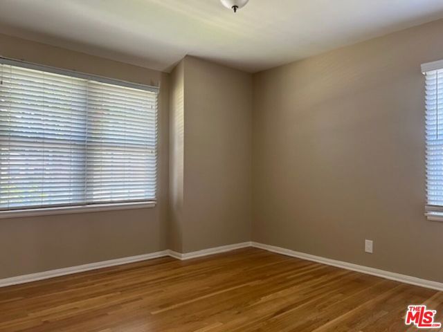 12825 Waddell Street, Valley Village CA: https://media.crmls.org/mediaz/f17e2f70-c595-4934-973f-6fd7d658fdf5.jpg