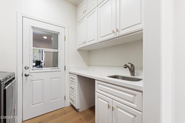 3306 Rising Star Avenue, Simi Valley CA: https://media.crmls.org/mediaz/f17e4dce-8ccb-4856-bd65-95723808d68c.jpg