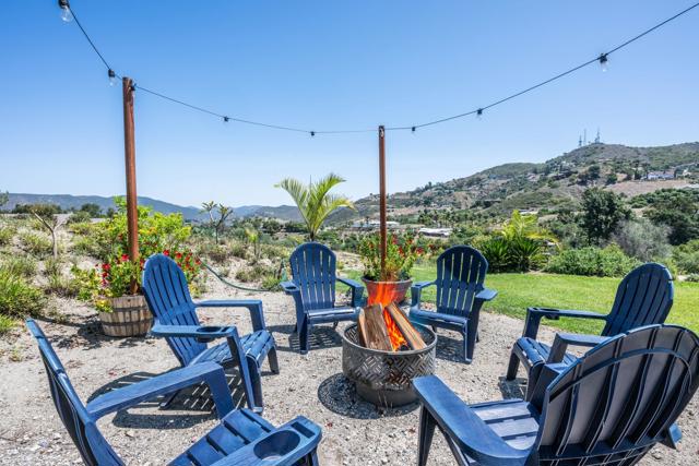 1309 Sunny Heights Road, Fallbrook CA: https://media.crmls.org/mediaz/f17e74df-b58a-42a1-9426-4f7b11c31055.jpg