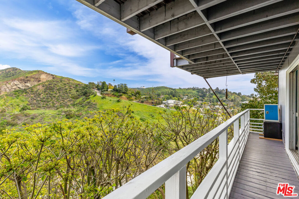 MLS #25619441 image #16