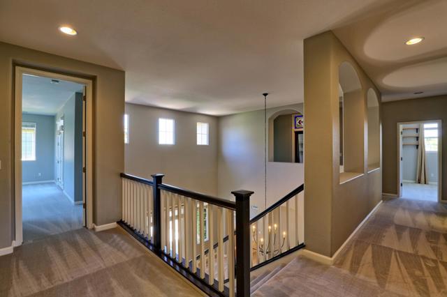 1250 Sunrise Drive, Gilroy CA: https://media.crmls.org/mediaz/f17e8c4e-01f5-43ec-ac99-dc21858b4e6e.jpg