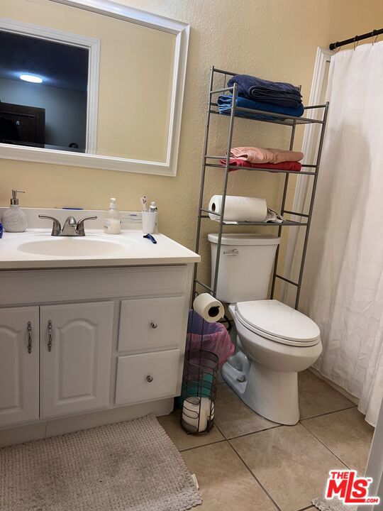 4345 W 154th Street, Lawndale CA: https://media.crmls.org/mediaz/f17f27cd-ef77-41e1-a305-841edf16f27a.jpg