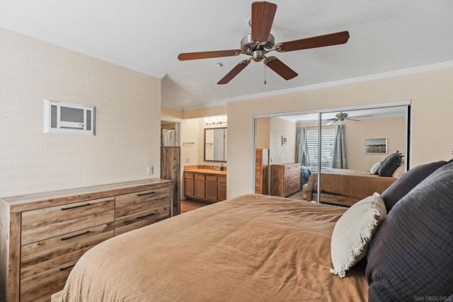 615 Fredricks ave, Oceanside CA: https://media.crmls.org/mediaz/f17f6ace-4aa3-4557-9e0a-a2b4b3f94ac2.jpg