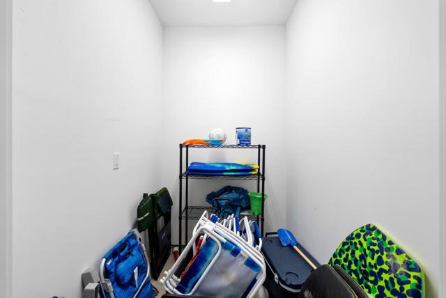 508 N Tremont Street, Oceanside CA: https://media.crmls.org/mediaz/f181bf17-8917-46a2-903a-ffa25961e6b3.jpg