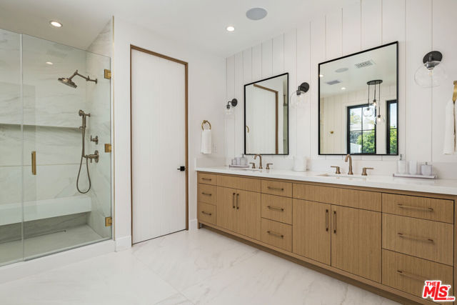 4253 Costello Avenue, Sherman Oaks CA: https://media.crmls.org/mediaz/f182ab40-32d4-4d9f-9cc5-3d5d976ec585.jpg