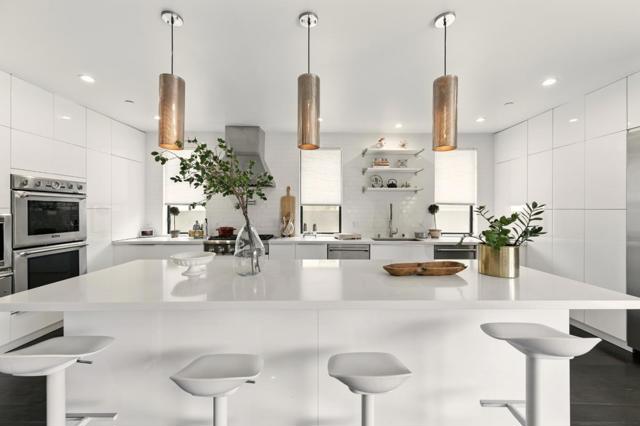 543 8th Avenue, Menlo Park CA: https://media.crmls.org/mediaz/f182c6c2-f269-4400-b3ea-82f3eea65a05.jpg