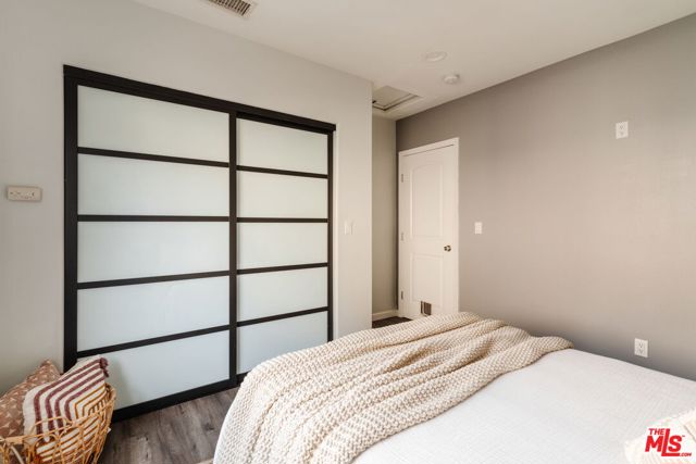 4427 Alumni Avenue, Los Angeles CA: https://media.crmls.org/mediaz/f1831949-a843-4239-810b-34b69f4e8500.jpg