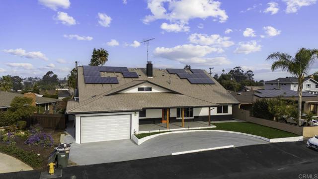 1894 Wedgemere Road, El Cajon CA: https://media.crmls.org/mediaz/f1831b31-bf6c-4590-ae66-985173401549.jpg