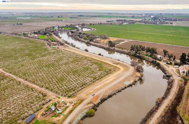 Image 5 of 14 For 1707 Bowman Rd