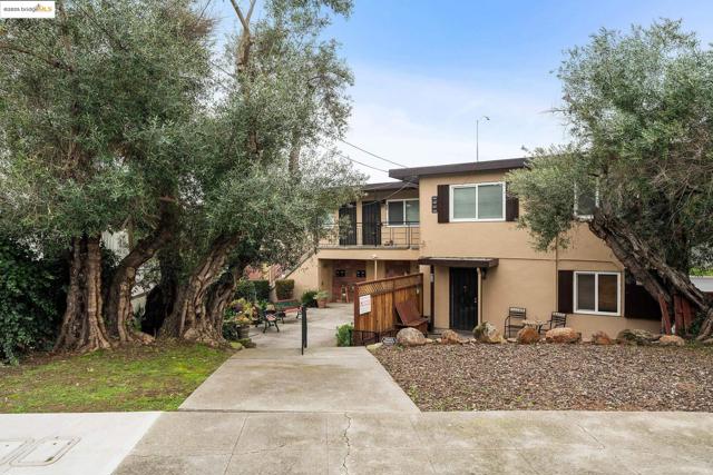 Image 1 of 59 For 633 Key Blvd