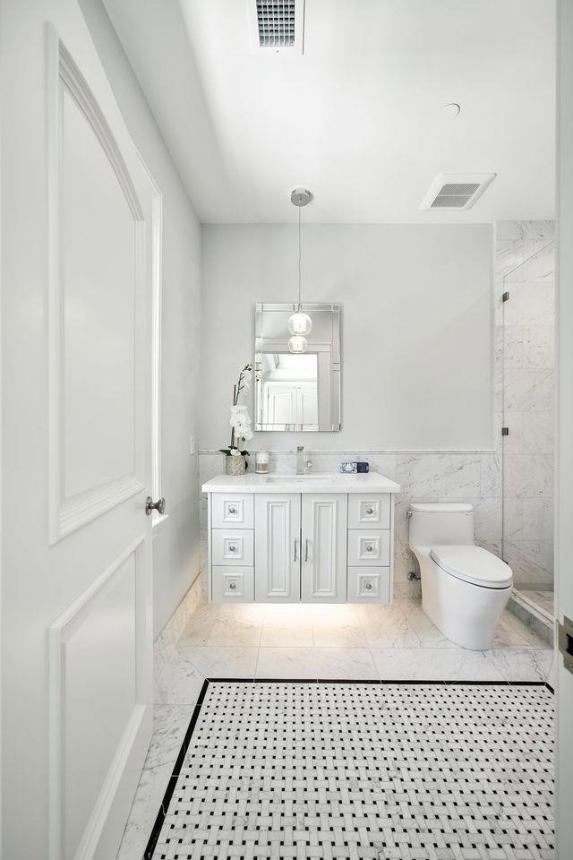 830 Bromfield Road, San Mateo CA: https://media.crmls.org/mediaz/f186a4ed-9372-49b3-b19b-2ea5769ee6d9.jpg