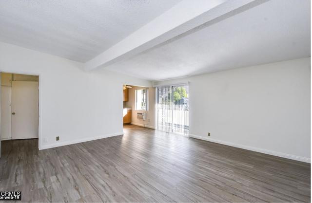 Detail Gallery Image 5 of 15 For 2707 Montrose Ave #10,  Montrose,  CA 91020 - 1 Beds | 1 Baths