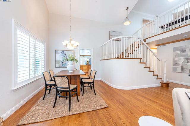 32760 Orick St, Union City CA: https://media.crmls.org/mediaz/f18774e1-a49b-45d1-97f4-a81105703834.jpg