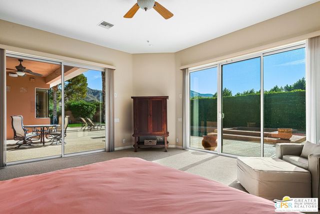575 E Bogert Trail, Palm Springs CA: https://media.crmls.org/mediaz/f1881506-80e8-4619-8889-1447cb341c4d.jpg