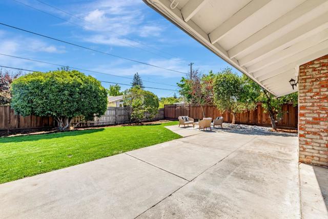 1178 Emerson Avenue, Campbell CA: https://media.crmls.org/mediaz/f1884615-83ea-4d82-a9ae-c6596dfa9a27.jpg