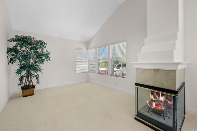 6990 Blue Orchid Lane, Carlsbad CA: https://media.crmls.org/mediaz/f188712c-cb59-4602-8ba3-78dd39f594bd.jpg