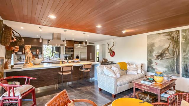 Detail Gallery Image 16 of 38 For 1344 Marianna Rd, Pasadena,  CA 91105 - 4 Beds | 3/1 Baths