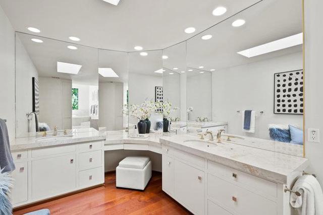 84 Selby, Atherton CA: https://media.crmls.org/mediaz/f18983e8-1359-4a86-9930-335b4d7e0aa8.jpg