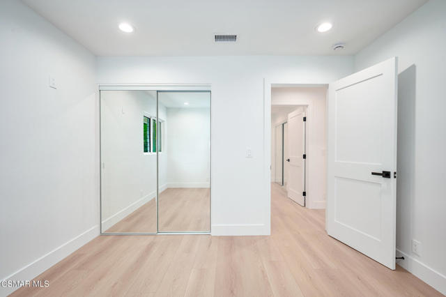 674 Lautrec Court, Thousand Oaks CA: https://media.crmls.org/mediaz/f189a579-e002-461f-af08-f3269d75bc44.jpg