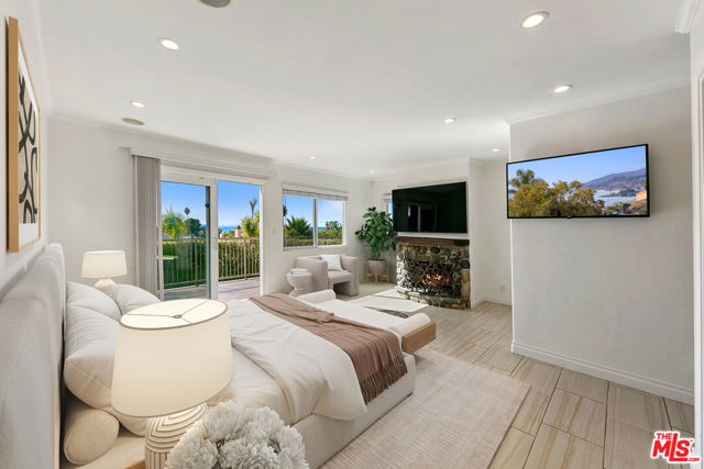 30630 Morning View Drive, Malibu CA: https://media.crmls.org/mediaz/f189ac18-a72a-4656-9934-0dc9934d19cf.jpg