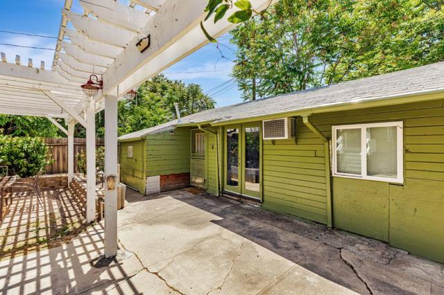 7449 Church Street, Gilroy CA: https://media.crmls.org/mediaz/f189babc-4070-4ee3-9e49-47eb59485814.jpg