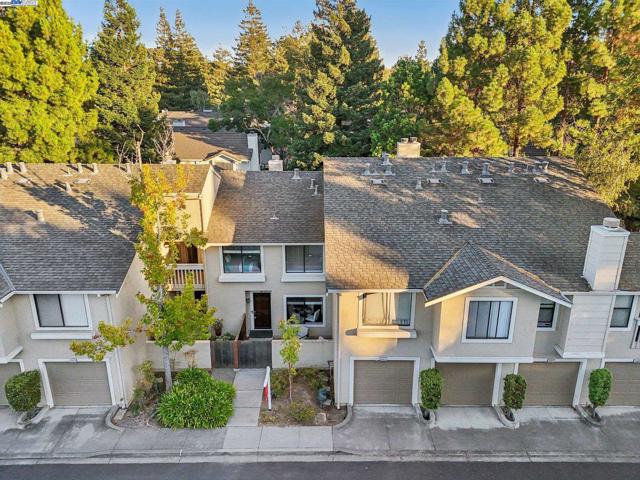 34627 Pueblo Terrace, Fremont CA: https://media.crmls.org/mediaz/f18ad1e8-fb7a-4e03-8b0f-f853c5fc621e.jpg