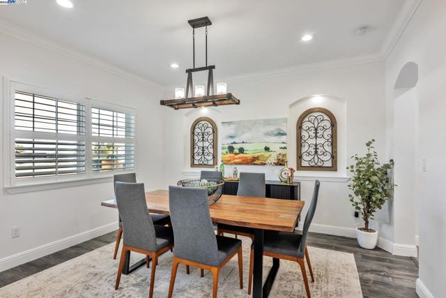 4597 Edwards Ln., Castro Valley CA: https://media.crmls.org/mediaz/f18b22d0-7c90-467f-bd16-168e947ab051.jpg