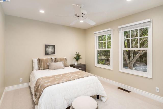 20 Donna Ln, Danville CA: https://media.crmls.org/mediaz/f18b23c8-245e-432c-91cf-38533dca292f.jpg
