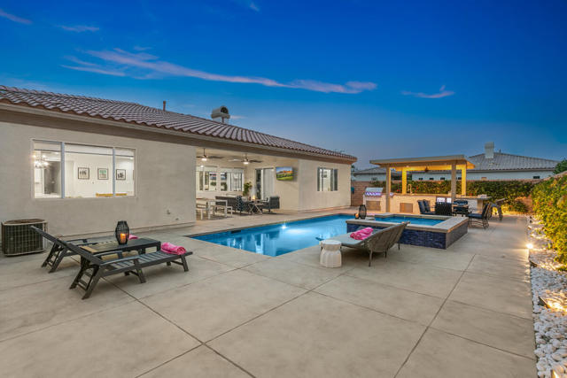 44830 Via Mirabel, La Quinta CA: https://media.crmls.org/mediaz/f18b54fa-c19d-4e04-8358-921fbe48177e.jpg