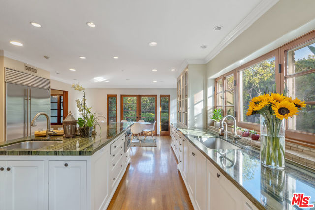 221 S Beverly Glen Boulevard, Los Angeles CA: https://media.crmls.org/mediaz/f18cbad3-e5fc-4fc4-a644-e9549246870b.jpg