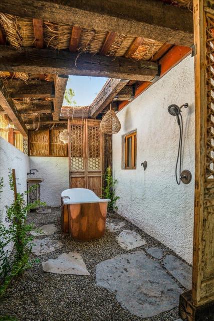 71607 Sahara Road, Rancho Mirage CA: https://media.crmls.org/mediaz/f18ccb46-3893-4d29-9bc7-f880fbe7f526.jpg