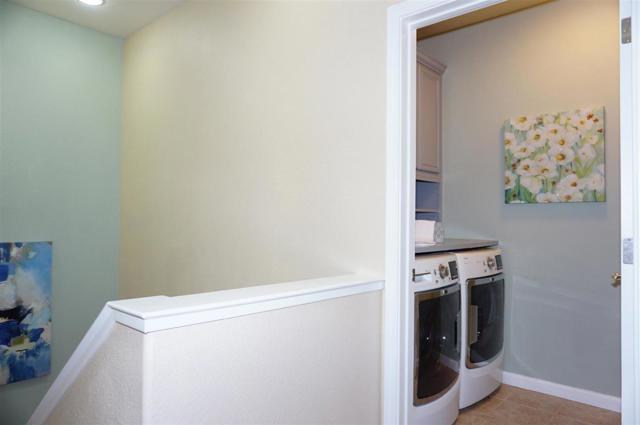 7950 English Oak Circle, Gilroy CA: https://media.crmls.org/mediaz/f18cdeaa-2dbb-463c-91ee-370a95023719.jpg