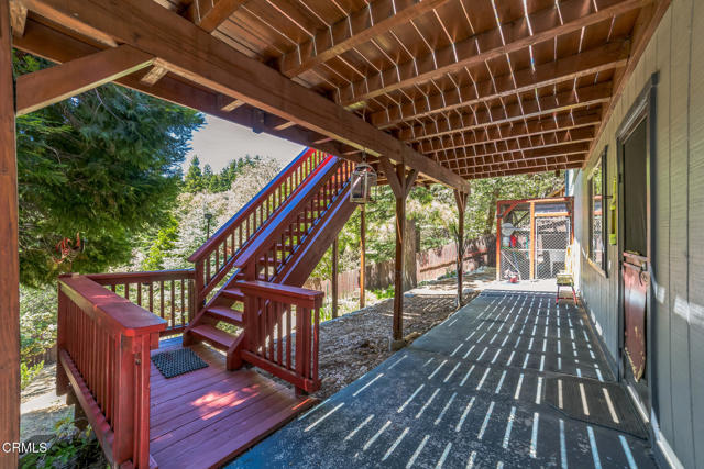 352 Cedarbrook Drive, Twin Peaks CA: https://media.crmls.org/mediaz/f18df0ea-c5e8-43a2-a60f-1cb768a2ea75.jpg