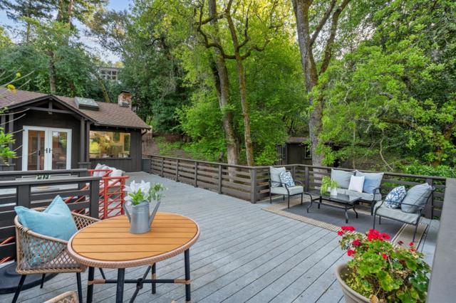 176 Los Trancos Circle, Portola Valley CA: https://media.crmls.org/mediaz/f18e5d96-905d-4229-994b-01b819ee6f85.jpg