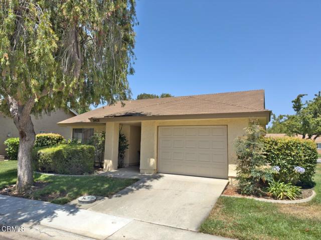 24121 Village 24, Camarillo CA: https://media.crmls.org/mediaz/f18ec2bb-649c-4552-89c7-90cae9902ef4.jpg