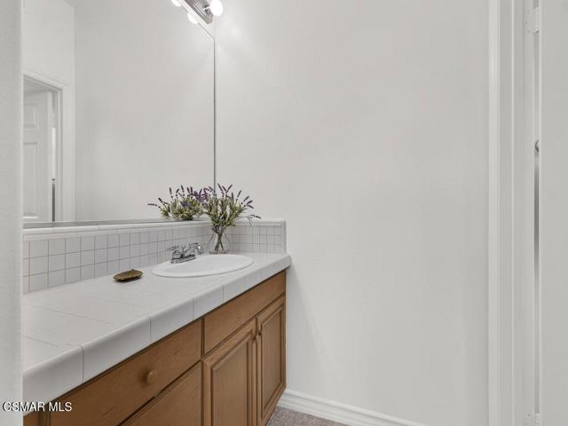 5455 Via Olas, Newbury Park CA: https://media.crmls.org/mediaz/f18f3e84-a54e-4514-a063-987856450836.jpg