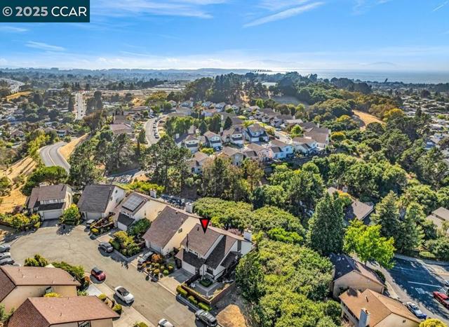 1310 Lewis Ln, Pinole CA: https://media.crmls.org/mediaz/f18f3ea6-6f91-417c-ae63-bf8202ef62e5.jpg