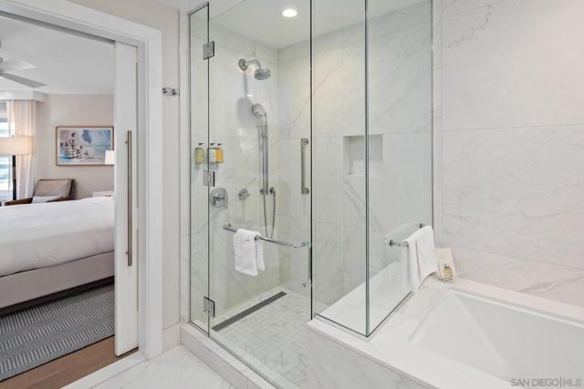 1500 Orange Ave, Coronado CA: https://media.crmls.org/mediaz/f18f583f-cc2b-4a21-a9de-b9074ec663c4.jpg