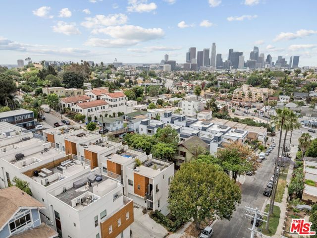 1344 Douglas Street, Los Angeles CA: https://media.crmls.org/mediaz/f18fcabd-8eb3-4ad7-8588-a4b393b89bad.jpg