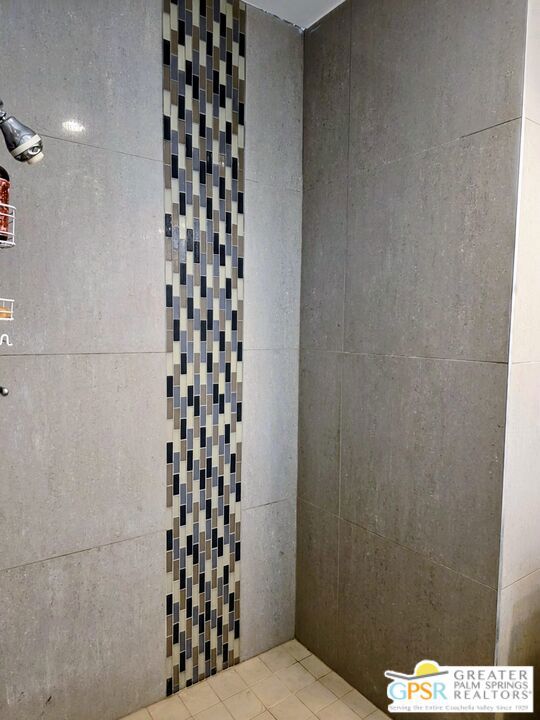 39091 Paradise Way, Cathedral City CA: https://media.crmls.org/mediaz/f190cd0e-ce9b-417b-b8ff-671803ff4f12.jpg