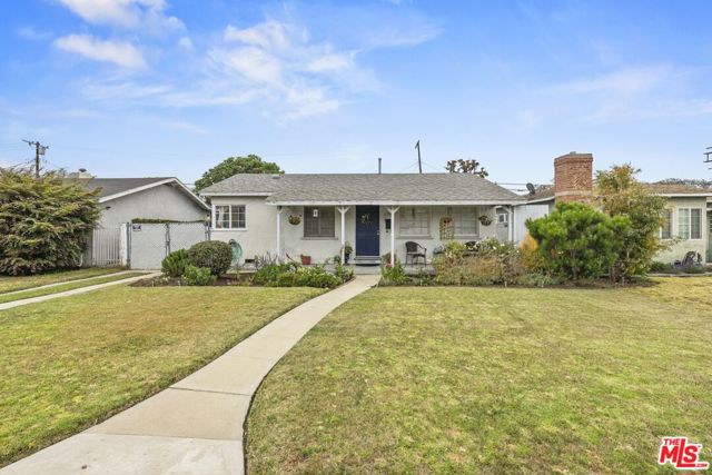 2754 Barrington Avenue, Los Angeles, California 90064, 2 Bedrooms Bedrooms, ,1 BathroomBathrooms,Single Family Residence,For Sale,Barrington,24416927